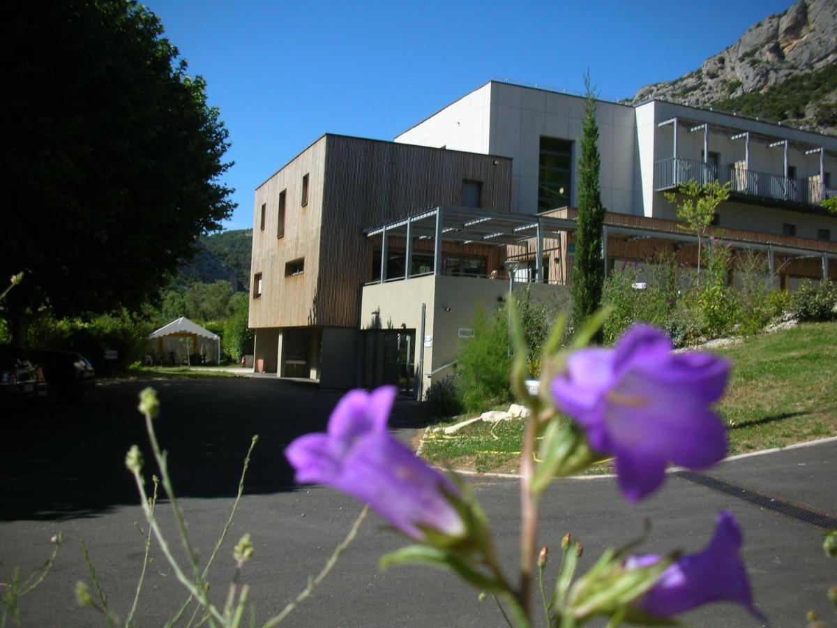 Hotel La Fontaine D'Annibal Buis-les-Baronnies Zewnętrze zdjęcie