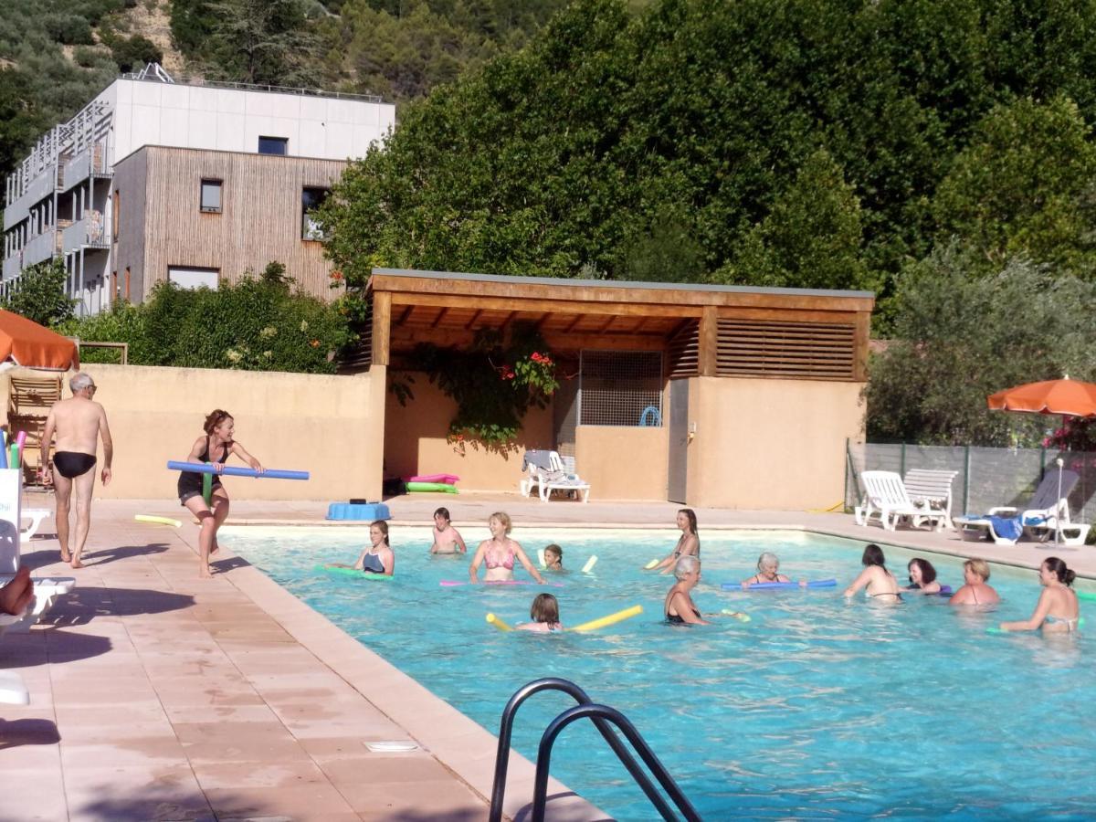 Hotel La Fontaine D'Annibal Buis-les-Baronnies Zewnętrze zdjęcie