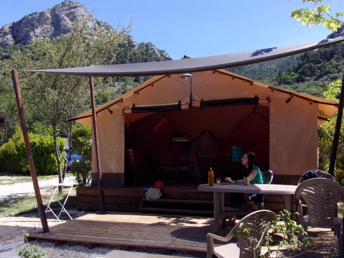 Hotel La Fontaine D'Annibal Buis-les-Baronnies Zewnętrze zdjęcie