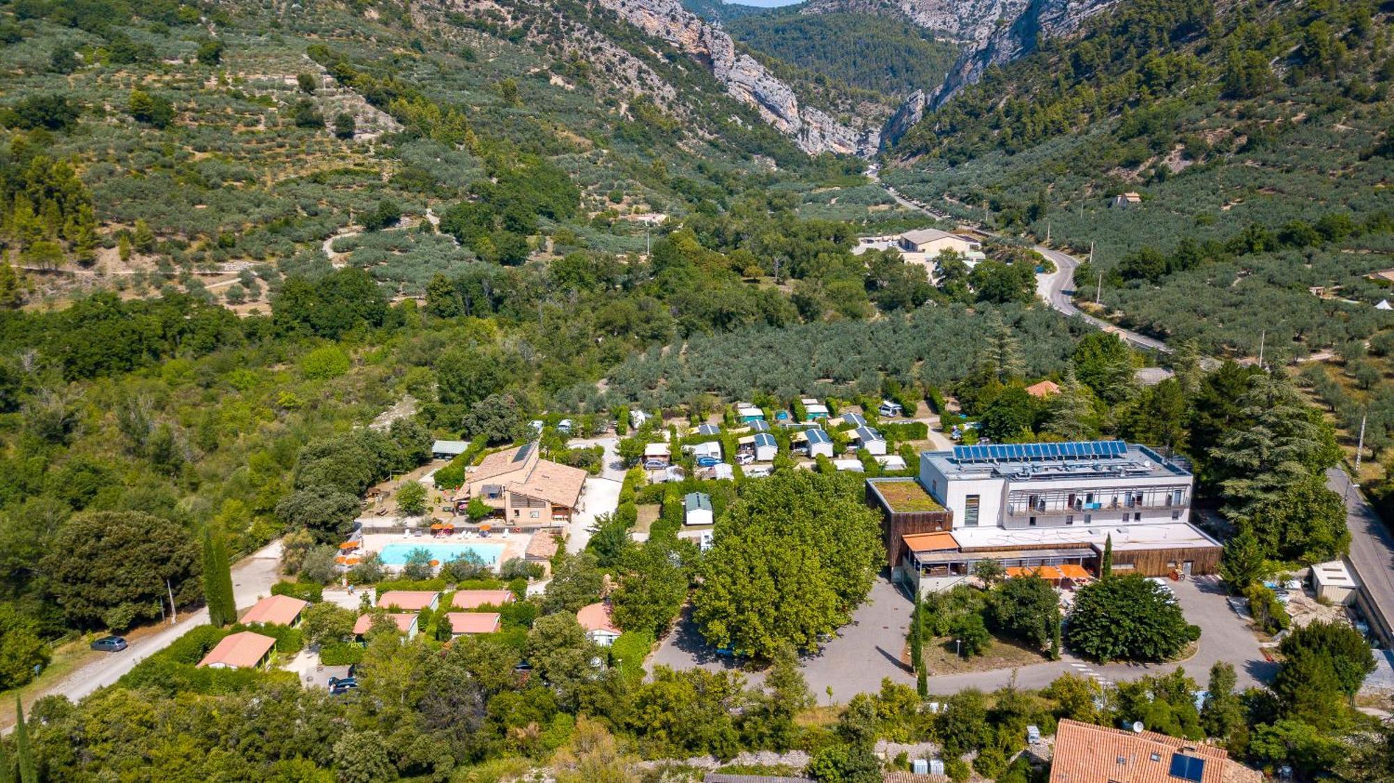 Hotel La Fontaine D'Annibal Buis-les-Baronnies Zewnętrze zdjęcie