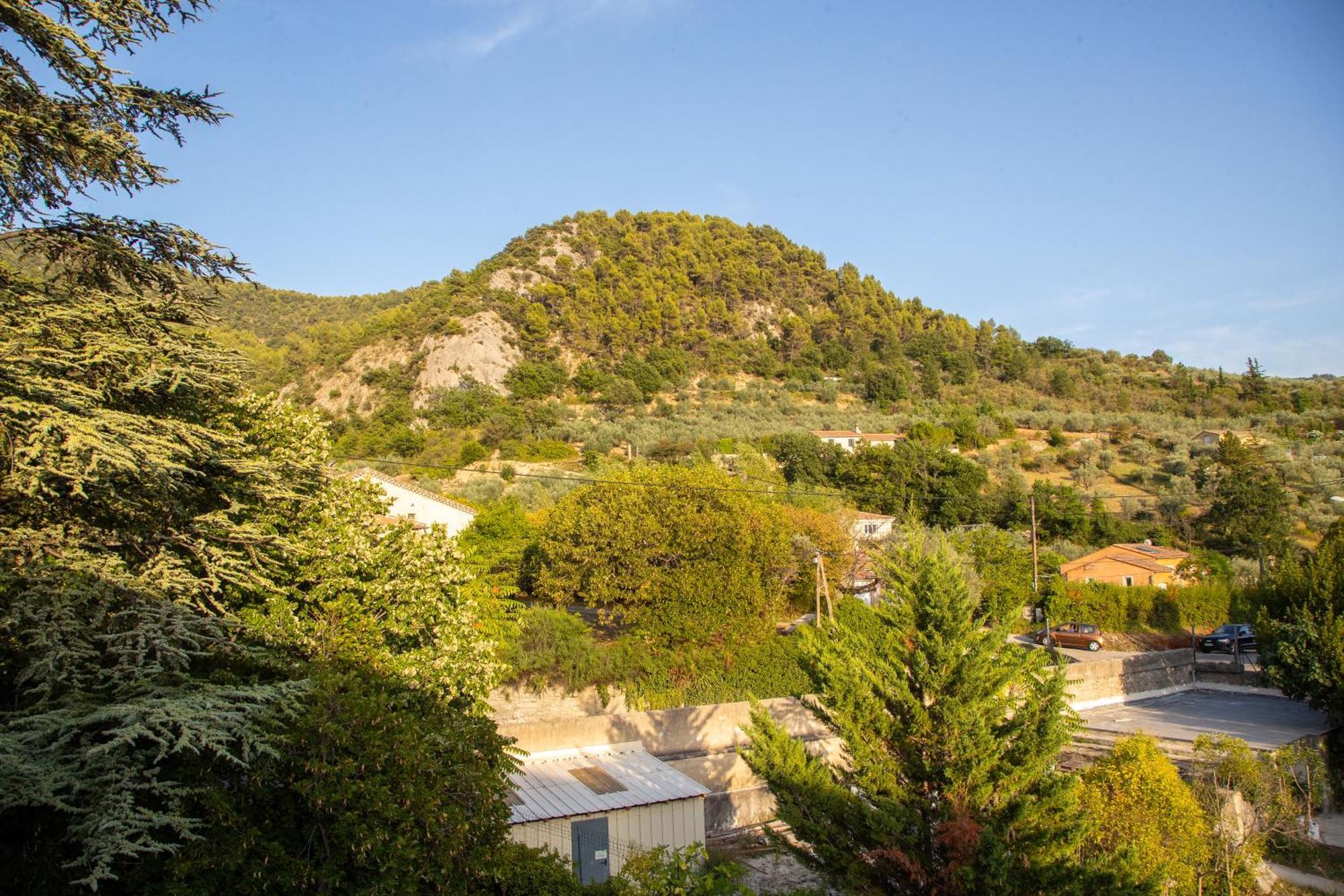 Hotel La Fontaine D'Annibal Buis-les-Baronnies Zewnętrze zdjęcie