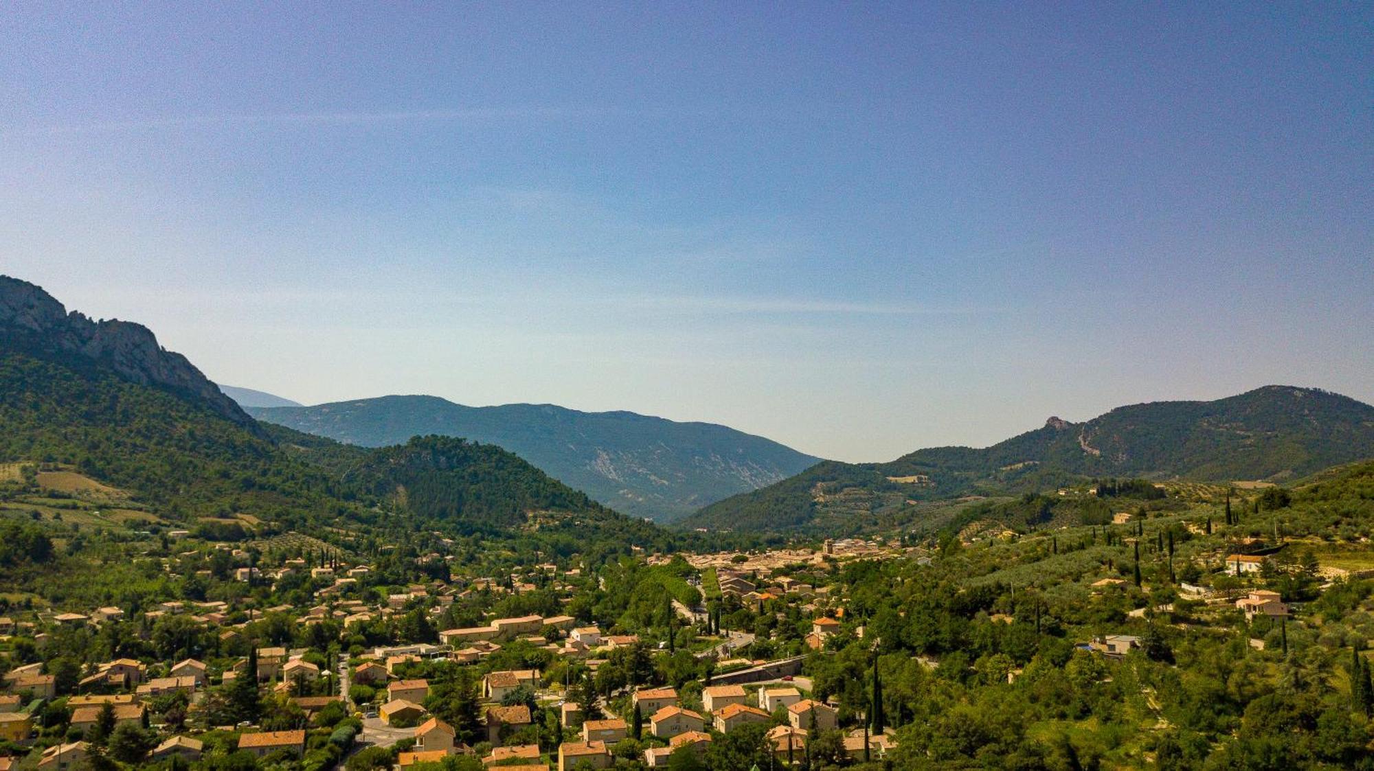 Hotel La Fontaine D'Annibal Buis-les-Baronnies Zewnętrze zdjęcie